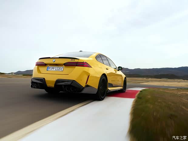 寶馬M 寶馬M5新能源 2024款 M Performance Parts