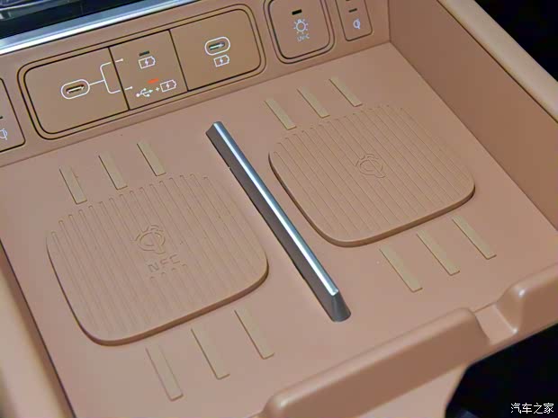 北京现代 胜达 2024款 2.0T 鉴赏家Ultra 北京现代 胜达 2024款 2.0T 鉴赏家Ultra