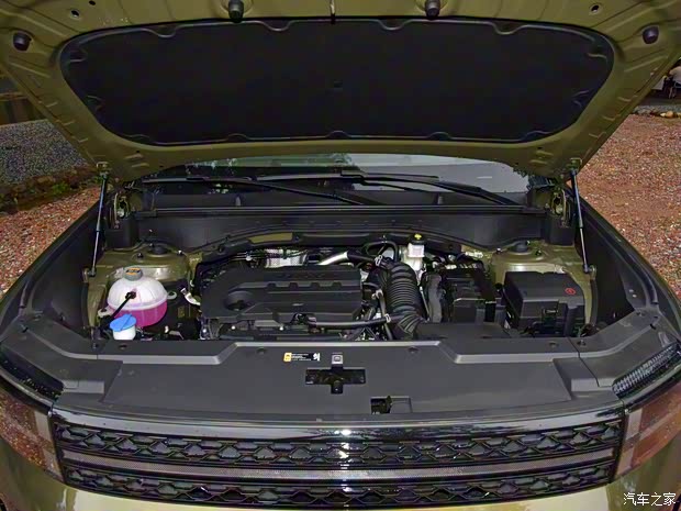 北京现代 胜达 2024款 2.0T 鉴赏家Ultra 北京现代 胜达 2024款 2.0T 鉴赏家Ultra