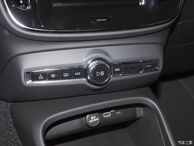 沃尔沃亚太 沃尔沃XC40 2024款 B4 四驱智远极夜黑版 沃尔沃亚太 沃尔沃XC40 2024款 B4 四驱智远极夜黑版