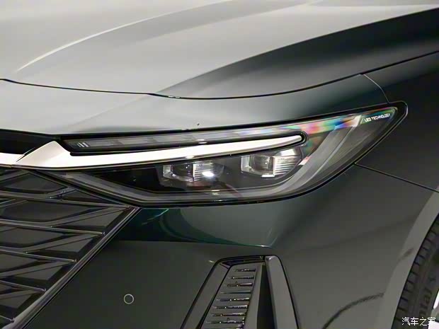 奇瑞汽车 艾瑞泽8 2024款 2.0T 御+ 奇瑞汽车 艾瑞泽8 2024款 2.0T 御+