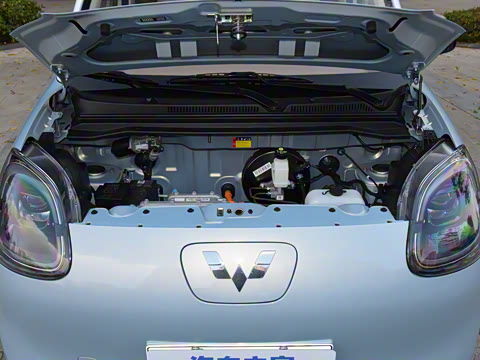 2025款 四门版 臻享+款 2025款 四门版 臻享+款