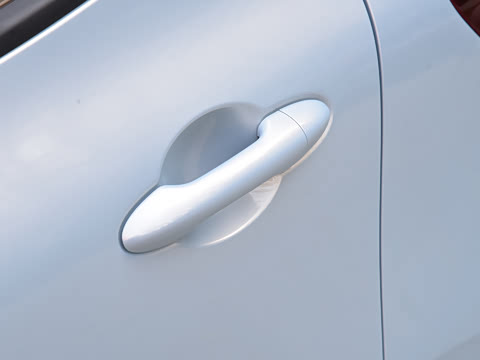 2025款 四门版 臻享+款 2025款 四门版 臻享+款