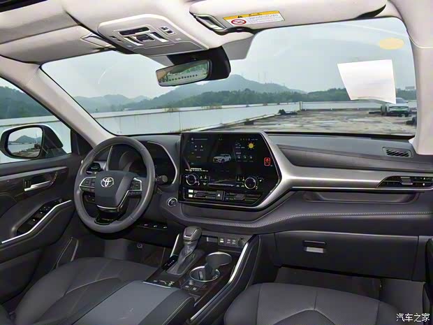 广汽丰田 汉兰达 2024款 2.5L智能电混双擎四驱尊贵版 7座 广汽丰田 汉兰达 2024款 2.5L智能电混双擎四驱尊贵版 7座