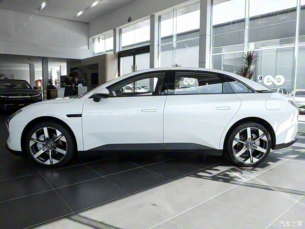 小鵬汽車 小鵬MONA M03 2025款 620