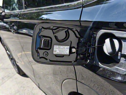 2024款 2.0L e:HEV 两驱智睿版 2024款 2.0L e:HEV 两驱智睿版