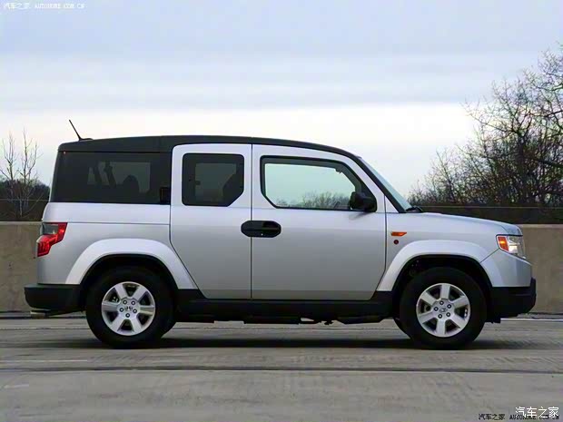本田(进口) 元素 2010款 基本型