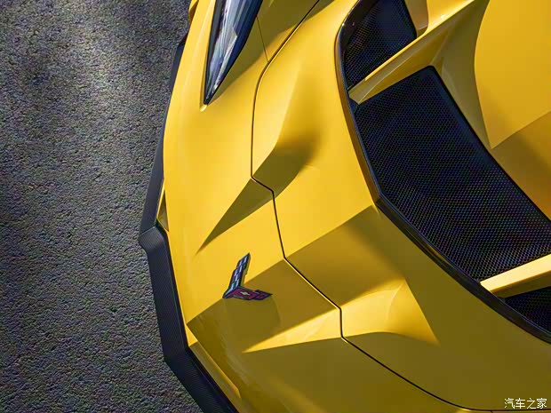 通用汽车 科尔维特 2025款 ZR1 Coupe ZTK Package 北美版 通用汽车 科尔维特 2025款 ZR1 Coupe ZTK Package 北美版
