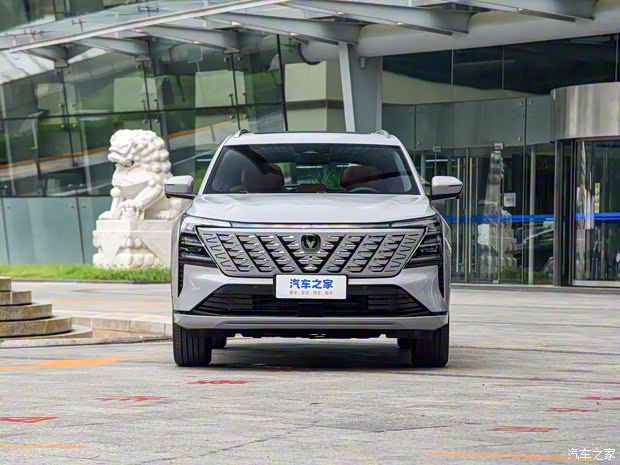 长安汽车 长安CS75 PLUS 2025款 第四代 1.5T 试装车 长安汽车 长安CS75 PLUS 2025款 第四代 1.5T 试装车