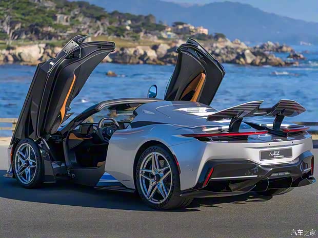 宾尼法利纳 Battista 2024款 Targamerica 宾尼法利纳 Battista 2024款 Targamerica