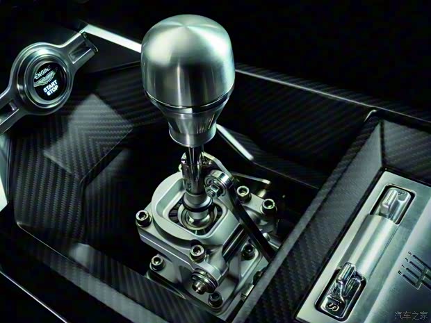 阿斯頓·馬丁 Valiant 2024款 基本型