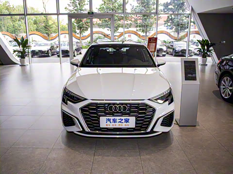 2024款 A3L Limousine 35 TFSI 豪华运动型 2024款 A3L Limousine 35 TFSI 豪华运动型