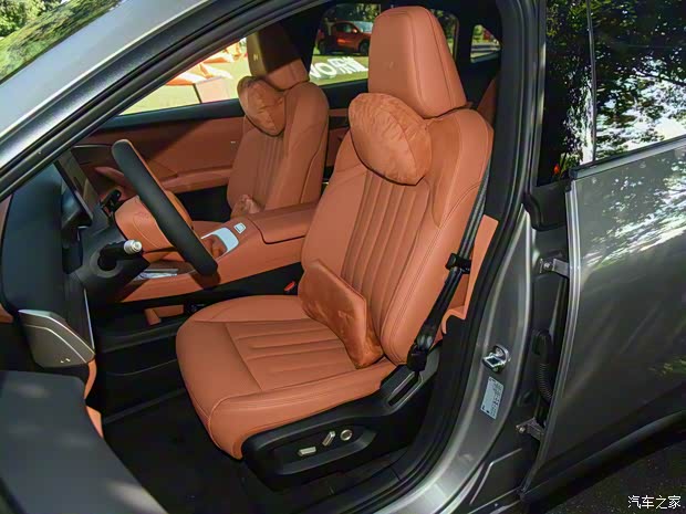 蔚来 乐道L60 2024款 标准续航版 蔚来 乐道L60 2024款 标准续航版