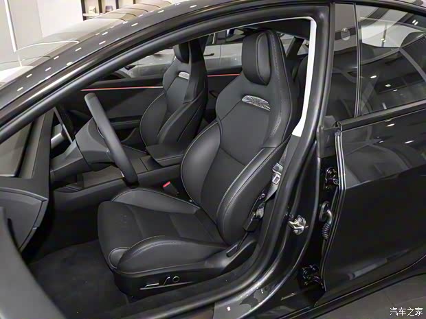 特斯拉中国 Model 3 2024款 高性能全轮驱动版 特斯拉中国 Model 3 2024款 高性能全轮驱动版