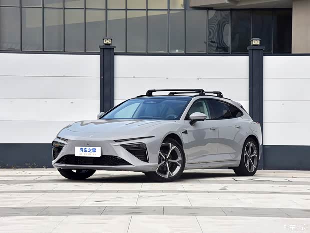 合众汽车 哪吒S猎装 2024款 增程 300 PRO 合众汽车 哪吒S猎装 2024款 增程 300 PRO