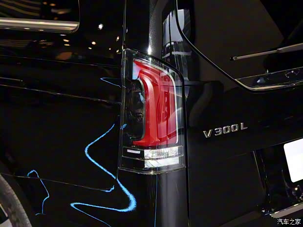 福建奔馳 奔馳V級 2024款 V 300 L 長軸距豪華版