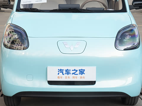 2025款 四门版 臻享款 2025款 四门版 臻享款