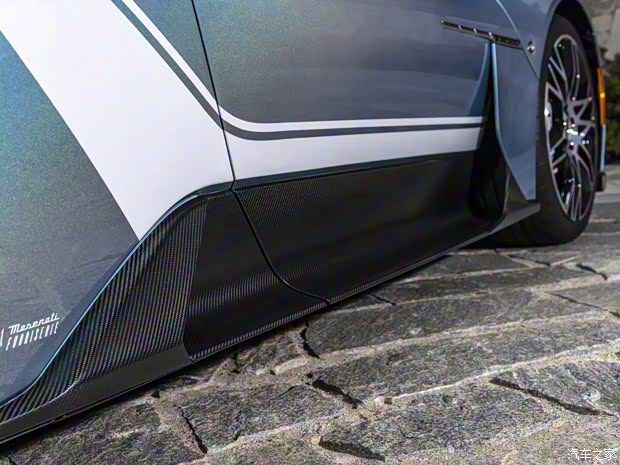 瑪莎拉蒂 瑪莎拉蒂MC20 2024款 Iris