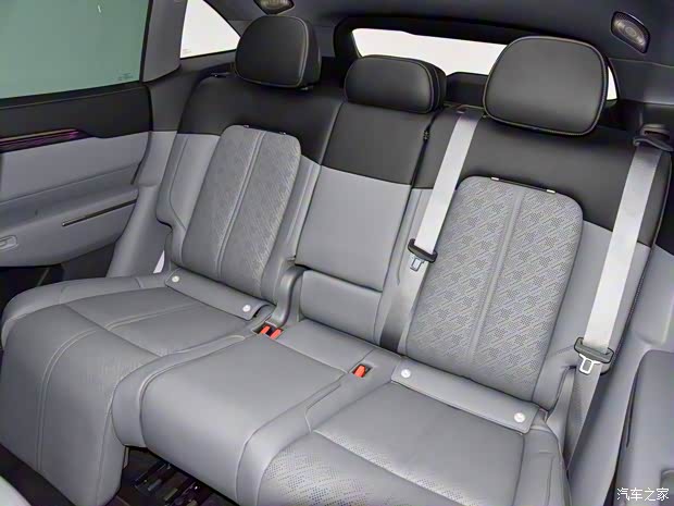 极氪 极氪7X 2024款 四驱版