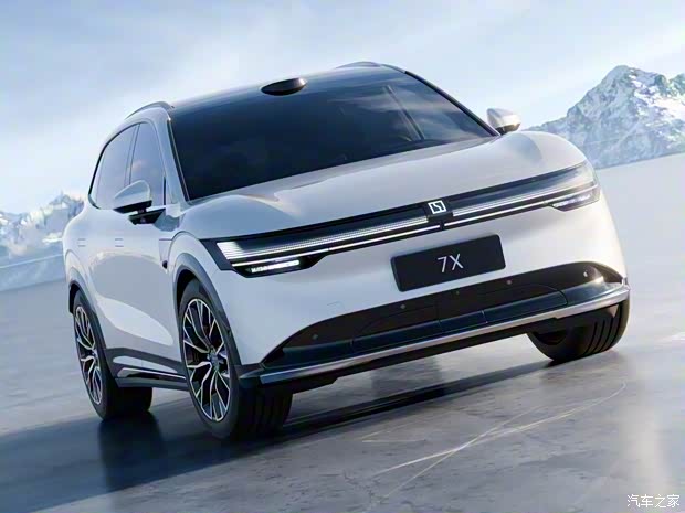 極氪 極氪7X 2024款 兩驅(qū)版 磷酸鐵鋰