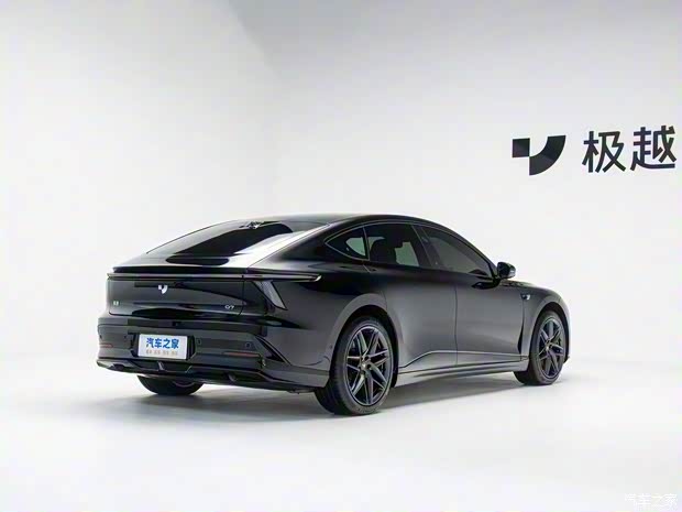 极越 极越07 2024款 双电机 三元锂 极越 极越07 2024款 双电机 三元锂