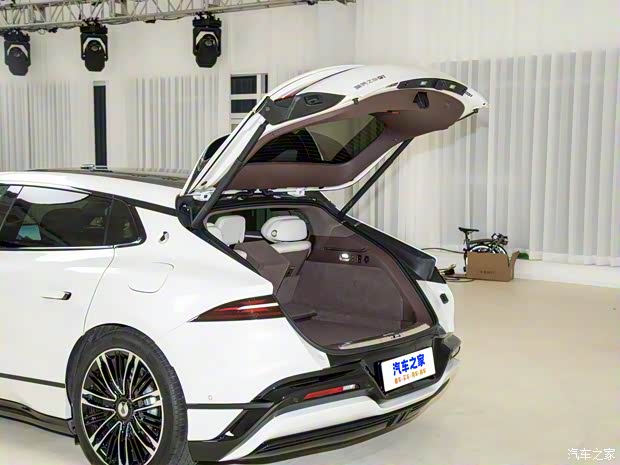 腾势汽车 腾势Z9 2024款 GT 插电混动版 腾势汽车 腾势Z9 2024款 GT 插电混动版