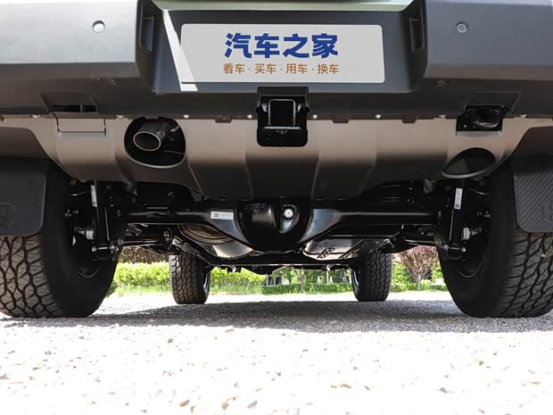 北京汽车制造厂 212 2024款 普通版 北京汽车制造厂 212 2024款 普通版