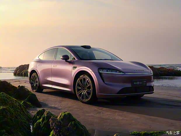 LUXEED 智界 智界R7 2024款 四驱基本型 LUXEED 智界 智界R7 2024款 四驱基本型