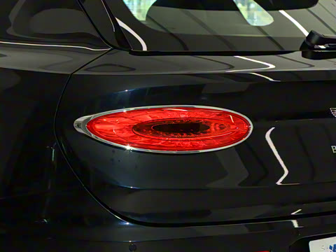 2024款 4.0T V8 2024款 4.0T V8