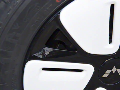 2025款 四门版 臻享+款 2025款 四门版 臻享+款