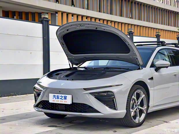 合众汽车 哪吒S猎装 2024款 增程300 PRO版 合众汽车 哪吒S猎装 2024款 增程300 PRO版