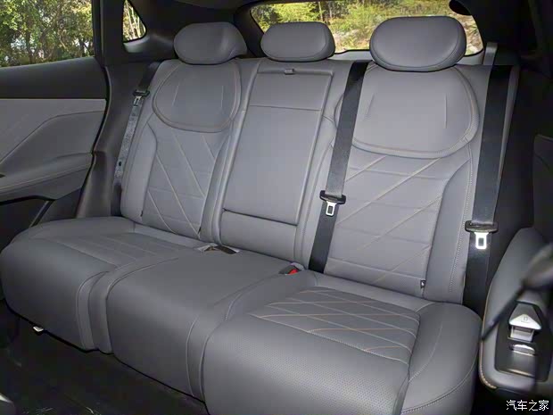 深蓝汽车 深蓝S05 2024款 增程版