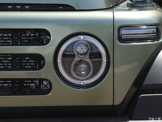 北京汽车制造厂 212 2024款 普通版 北京汽车制造厂 212 2024款 普通版