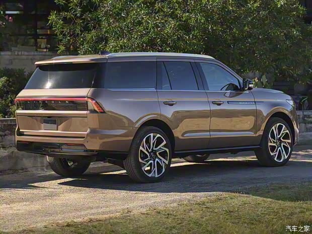 林肯(进口) 领航员 2025款 基本型 林肯(进口) 领航员 2025款 基本型