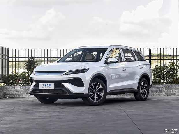 比亚迪 宋Pro新能源 2025款 DM-i 115KM超越型 比亚迪 宋Pro新能源 2025款 DM-i 115KM超越型