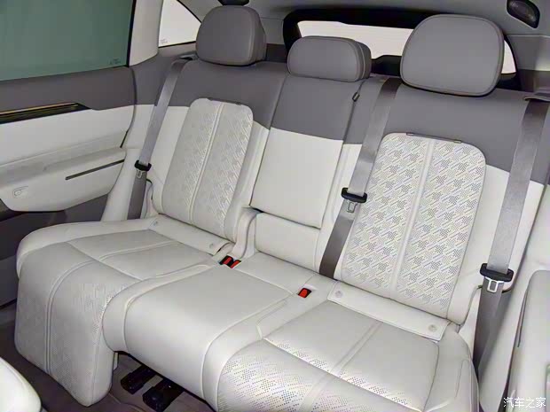 極氪 極氪7X 2024款 四驅(qū)版