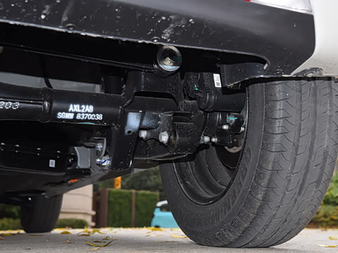 2025款 四门版 臻享+款 2025款 四门版 臻享+款