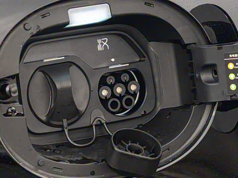 2025款 DM-i 智驾版 245KM尊荣型 2025款 DM-i 智驾版 245KM尊荣型