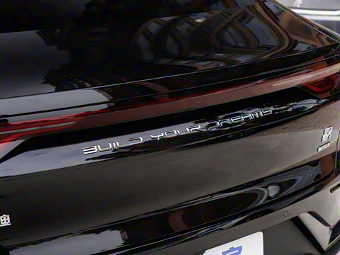 2025款 EV 智驾版 635KM激光雷达旗舰型 2025款 EV 智驾版 635KM激光雷达旗舰型