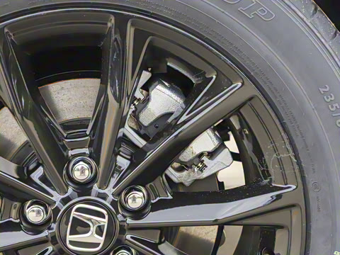 2026款 全球30年荣耀款 2.0L e:HEV 四驱智逸版 2026款 全球30年荣耀款 2.0L e:HEV 四驱智逸版