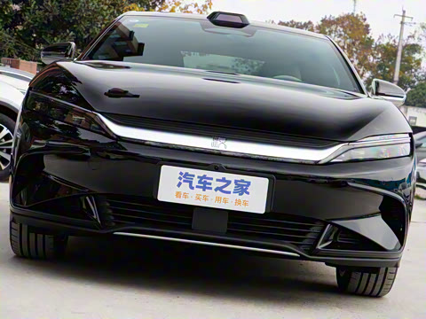 2025款 EV 智驾版 635KM激光雷达旗舰型 2025款 EV 智驾版 635KM激光雷达旗舰型