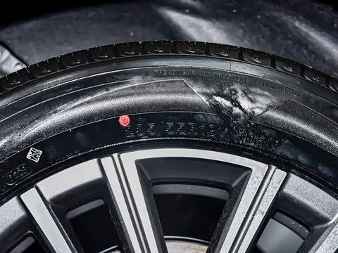 2026款 冠军版 1.5T DCT豪华+ 7座 2026款 冠军版 1.5T DCT豪华+ 7座