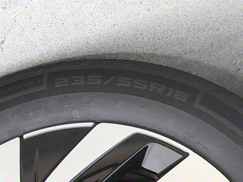 2024款 出众款 300TSI 自动两驱龙行版 2024款 出众款 300TSI 自动两驱龙行版