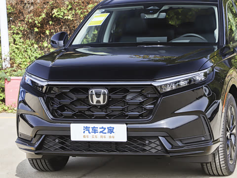 2026款 全球30年荣耀款 2.0L e:HEV 两驱智臻版 2026款 全球30年荣耀款 2.0L e:HEV 两驱智臻版