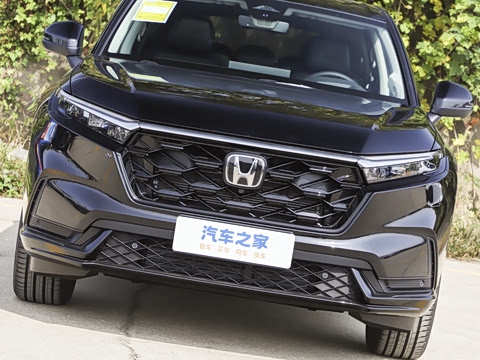 2026款 全球30年荣耀款 2.0L e:HEV 两驱智臻版 2026款 全球30年荣耀款 2.0L e:HEV 两驱智臻版