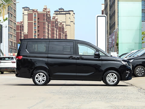 2026款 改款 1.6L 手动标轴豪华型 7座 2026款 改款 1.6L 手动标轴豪华型 7座