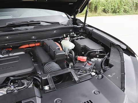 2026款 全球30年荣耀款 2.0L e:HEV 四驱智逸版 2026款 全球30年荣耀款 2.0L e:HEV 四驱智逸版