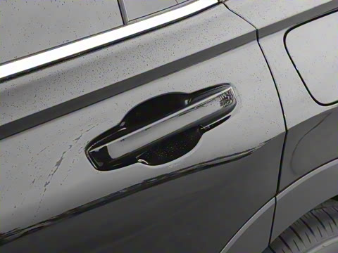 2026款 全球30年荣耀款 240TURBO 两驱锋尚5座版 2026款 全球30年荣耀款 240TURBO 两驱锋尚5座版