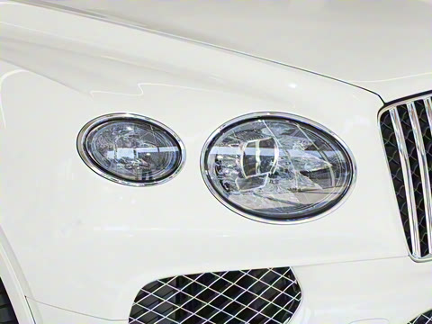 2024款 4.0T V8 雅度版 2024款 4.0T V8 雅度版