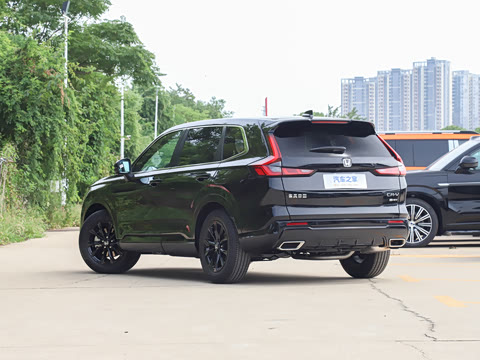 2026款 全球30年荣耀款 2.0L e:HEV 两驱智逸版 2026款 全球30年荣耀款 2.0L e:HEV 两驱智逸版